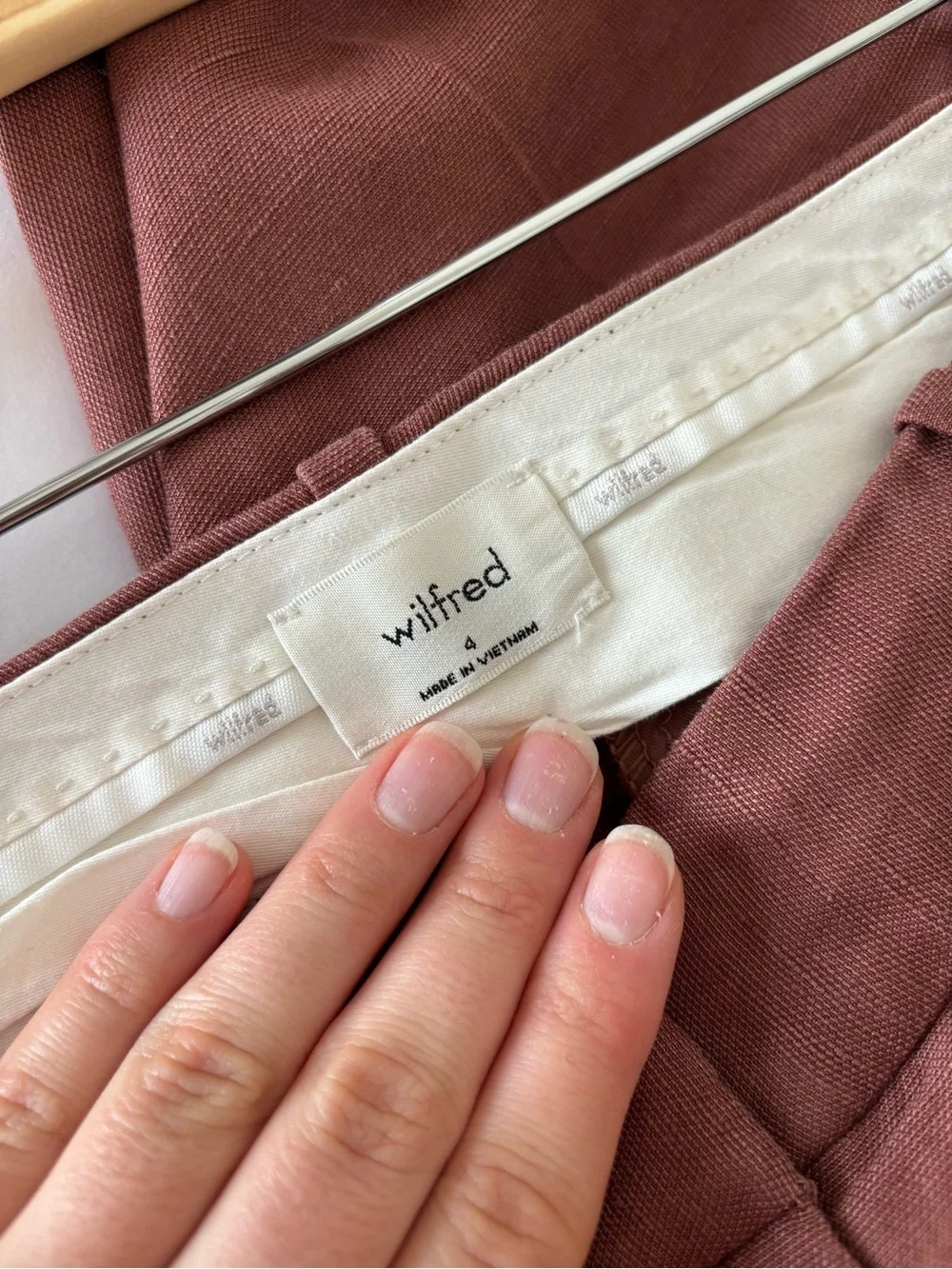 Aritzia Wilfred The Effortless Pant Wide-Leg Trousers in Brick Red Brown Size 4